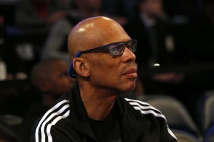 Kareem Abdul-jabbar Believes Kobe Bryant Won’t Play Beyond 2015-16 Season
