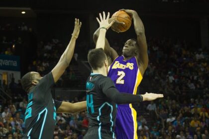 Game Recap: Lakers Fade Down The Stretch, Lose Fourth Straight Game