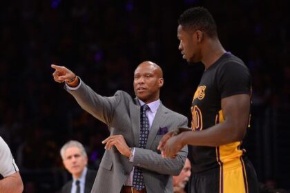 Lakers Nation Roundtable: Should Larry Nance Jr. Lose Starting Spot To Julius Randle