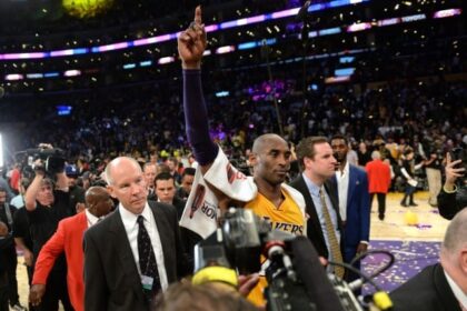 Kobe Bryant Gives Lakers Fans One Last Unforgettable Performance
