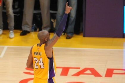 Kobe Bryant Gives Lakers Fans One Last Unforgettable Performance