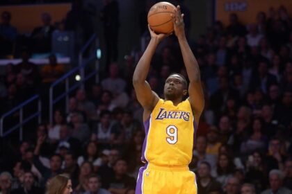Lakers Nation Roundtable: What Worries You Most About Team?