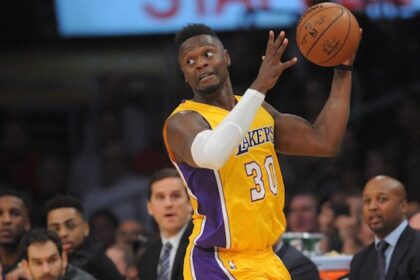 Lakers Nation Roundtable: What Worries You Most About Team?