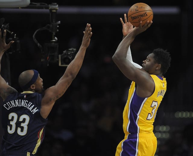 Game Recap: Metta World Peace Fuels Lakers To Fifth-straight Win