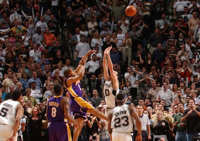 Lakers News: Robert Horry Wishes Gregg Popovich Listened To Him On Derek Fisher’s 0.4 Shot