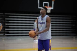 Lakers Practice Notes & Video: Lonzo Ball’s Teammates Have His Back