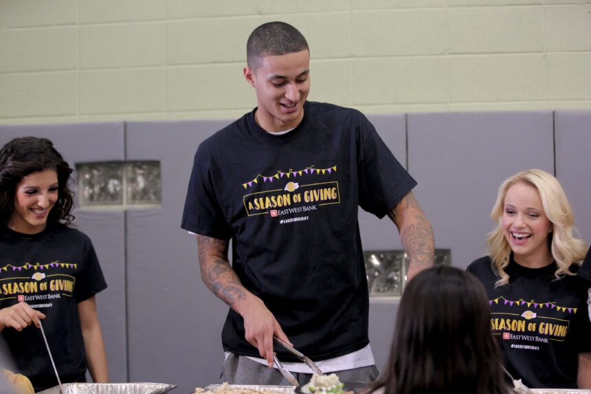 Lakers Kyle Kuzma, Brandon Ingram Give Back To Los Angeles At ‘a Season Of Giving’