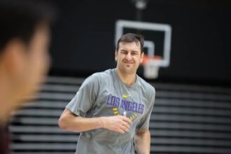 Lakers-practice-1030-andrew-bogut-8705-1