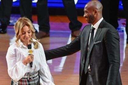 Kobe Bryant, Jeanie Buss, Lakers