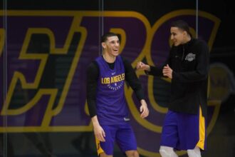 LAKERS PRACTICE 1201 - kyle kuzma lonzo ball-10