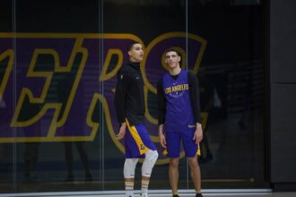 LAKERS PRACTICE 1201 - kyle kuzma lonzo ball-4