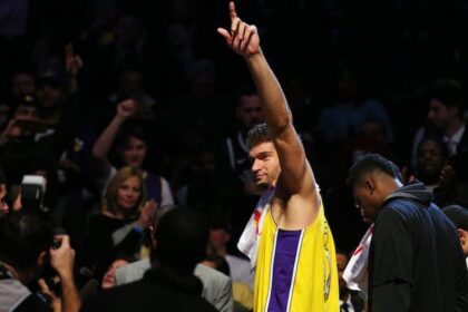Brook Lopez, Los Angeles Lakers