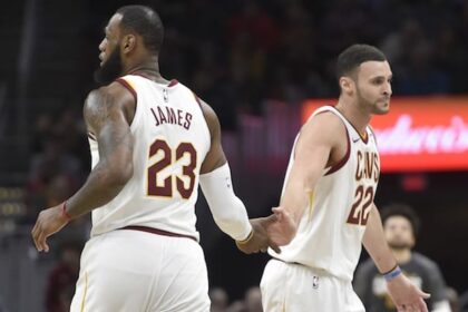 LeBron James, Larry Nance Jr.