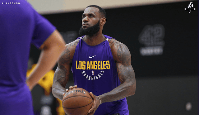 Lakers News Lebron James Receives Highest Overall Player Rating In Nba Live 19 Lakers Nation