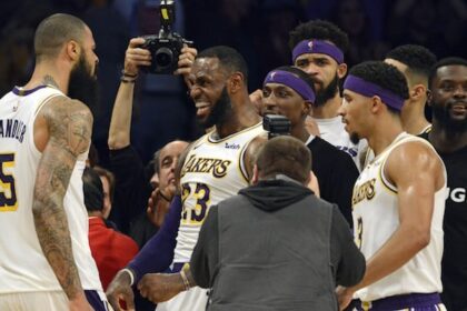 Kentavious Caldwell-Pope, Tyson Chandler, Josh Hart, LeBron James, JaVale McGee, Lance Stephenson