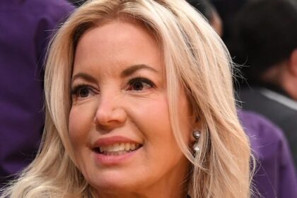 Jeanie Buss, Lakers