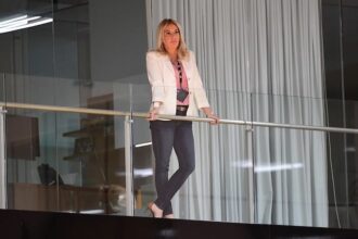 Jeanie Buss, David Stern, Lakers, NBA