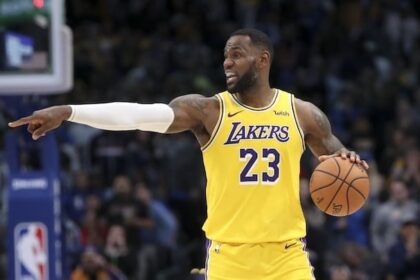 Lakers News: Lebron James Explains Why Los Angeles Gets Better Mid-game