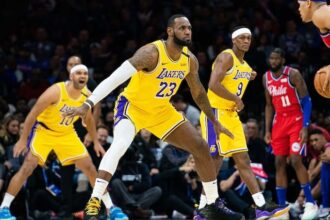 Jared Dudley, LeBron James, Rajon Rondo