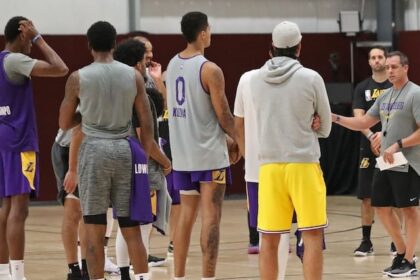 Kyle Kuzma, Frank Vogel