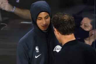 Kyle Kuzma, Luke Walton