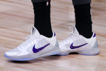 Anthony Davis, Nike Kobe 5 protro