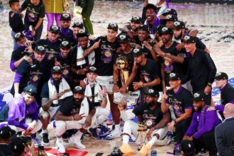 Lakers team photo