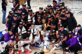 Lakers team photo