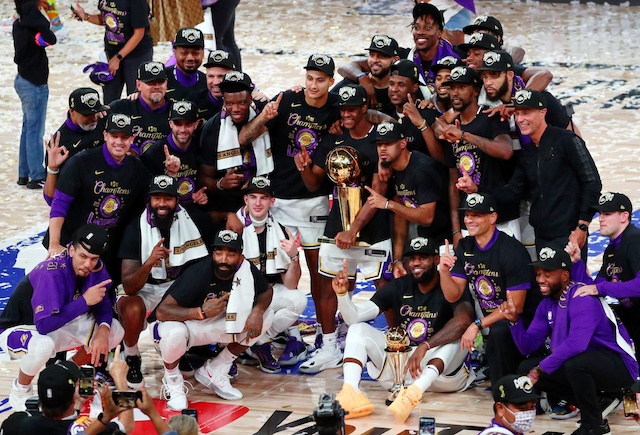 Lakers team photo