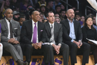 Phil Handy, Lionel Hollins, Jason Kidd, Dr. Judy Seto, Frank Vogel