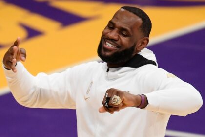LeBron James, Lakers