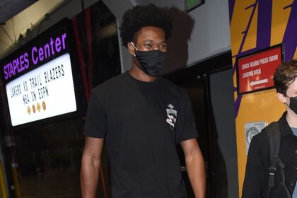 Damian Jones