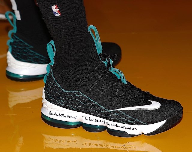 LeBron James, Nike LeBron 15 Griffey