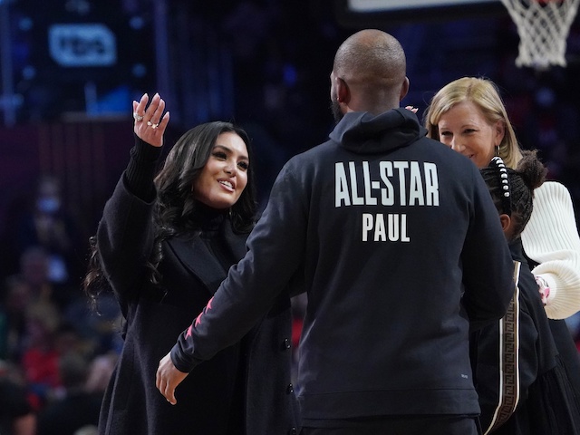 Vanessa Bryant Chris Paul Lakers