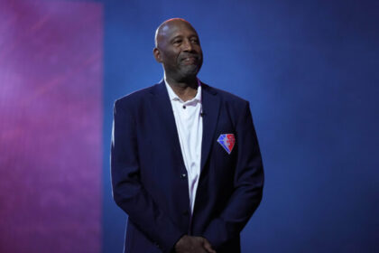 James Worthy, Lakers