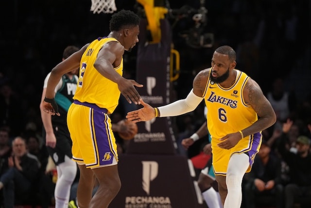 Thomas Bryant LeBron James Lakers