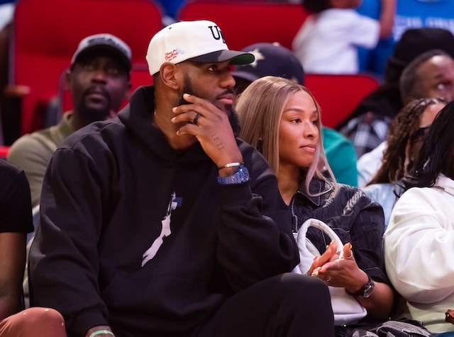 LeBron James, Savannah James, Lakers