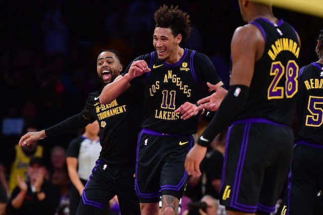 Dynamic Lakers Takeaways: Jake Laravia Sets The Tone In Starting Lineup During Win Over Grizzlies Artwork in HD Dynamic Lakers Takeaways: Jake Laravia Sets The Tone In Starting Lineup During Win Over Grizzlies Artwork in HD