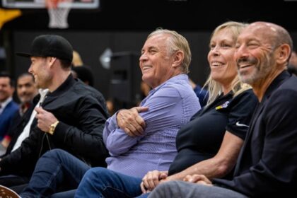 Johnny Buss, Jeanie Buss, Lakers