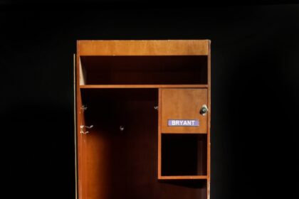 Kobe Bryant's Lakers locker being auctioned off by Sotheby