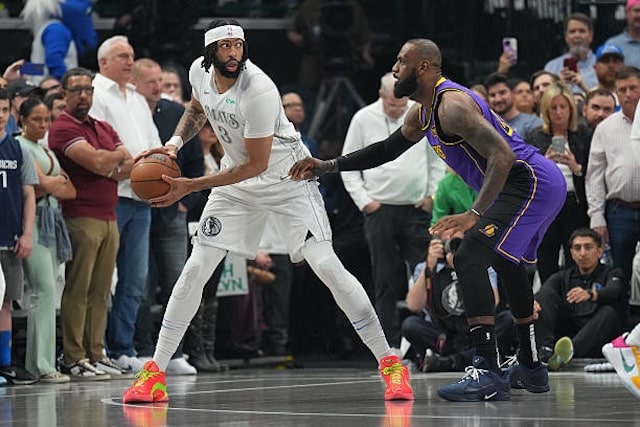 Anthony Davis, LeBron James, Lakers, Mavericks