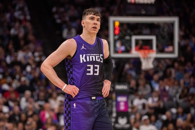 Jake LaRavia, Lakers