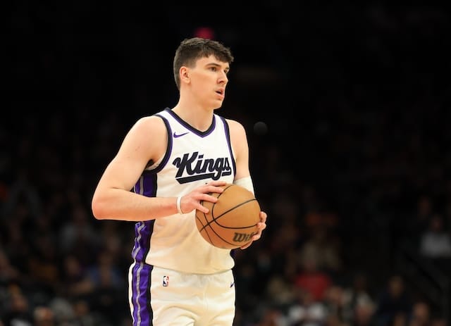 Jake LaRavia, Lakers