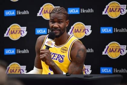 Deandre Ayton, Lakers