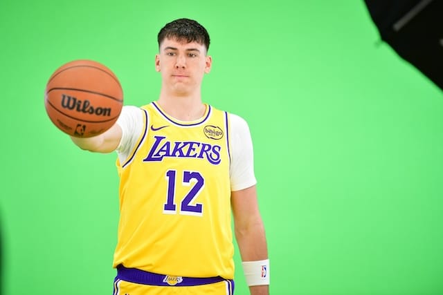 Jake LaRavia, Lakers
