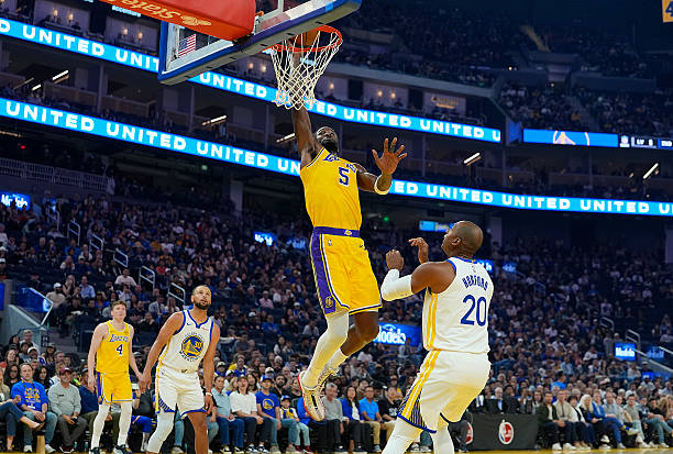 Deandre Ayton, Lakers