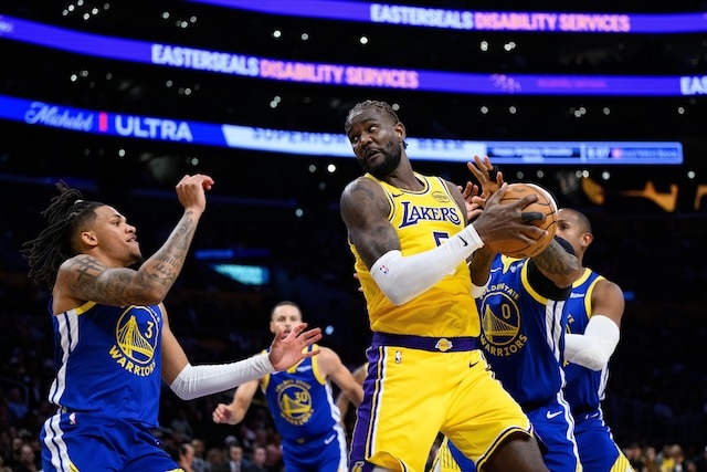 Deandre Ayton, Lakers