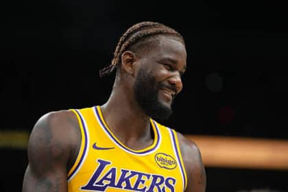 Deandre Ayton, Lakers