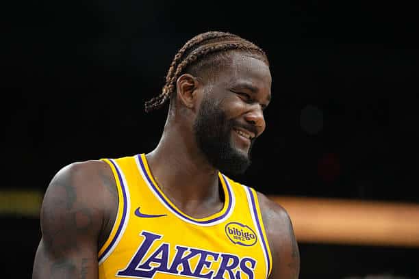 Deandre Ayton, Lakers