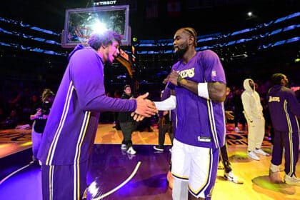Deandre Ayton, Jaxson Hayes, Lakers
